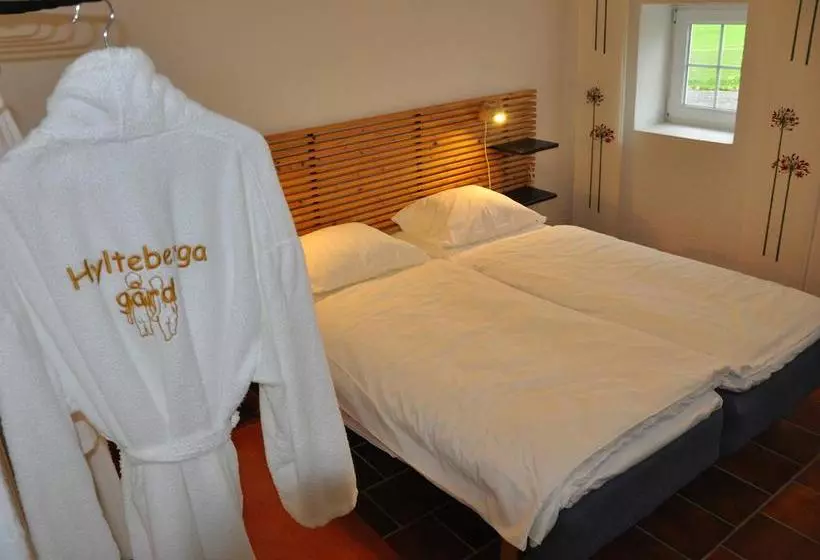 Hylteberga Gård Bed & Breakfast