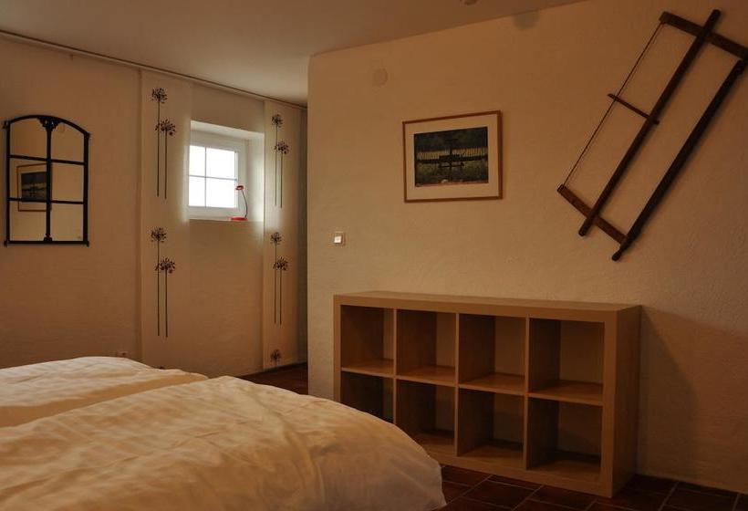 Hylteberga Gård Bed & Breakfast