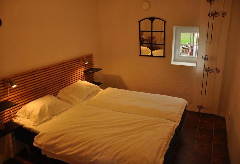 Hylteberga Gård Bed & Breakfast