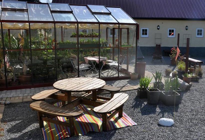 Hylteberga Gård Bed & Breakfast