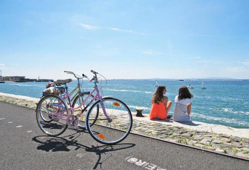 Lookout Lisbon Hostel