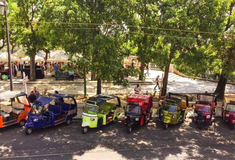 Lookout Lisbon Hostel