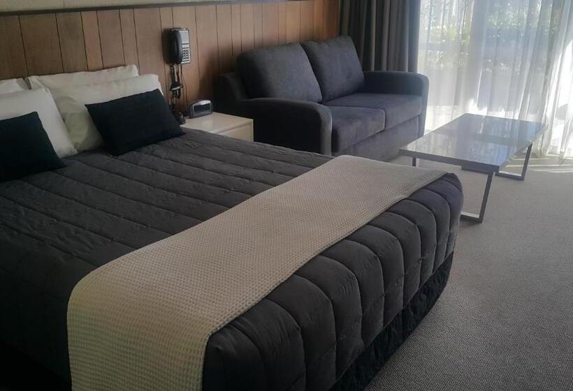 Мотель 299 On Devon West