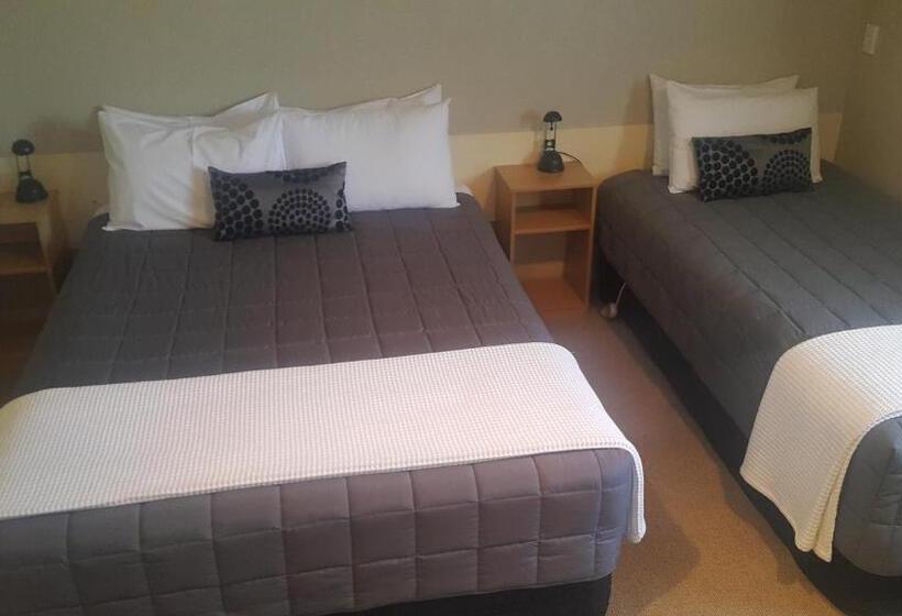 Мотель 299 On Devon West