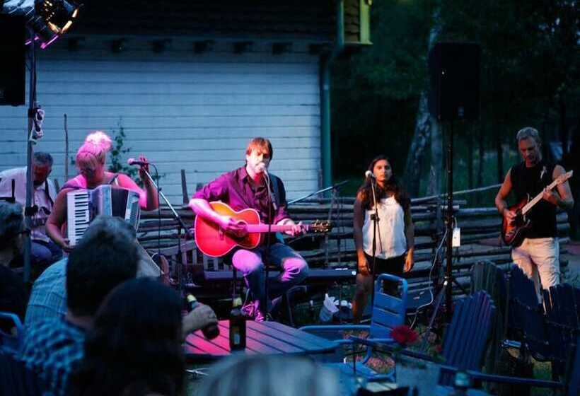 استراحتگاه Vimmerby Camping