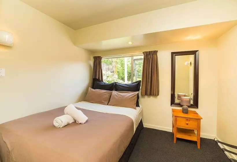 Tahuna Pod Hostel