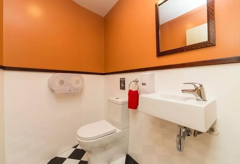Tahuna Pod Hostel