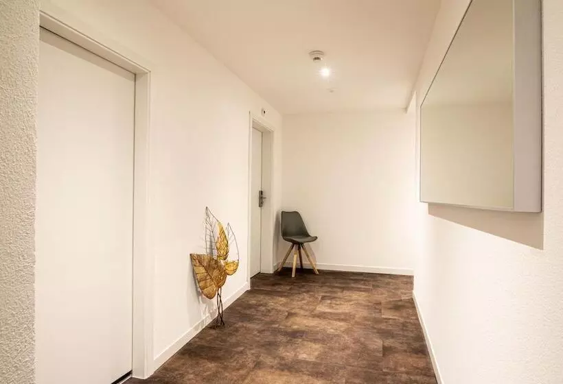 Apart Hotel Amadeo