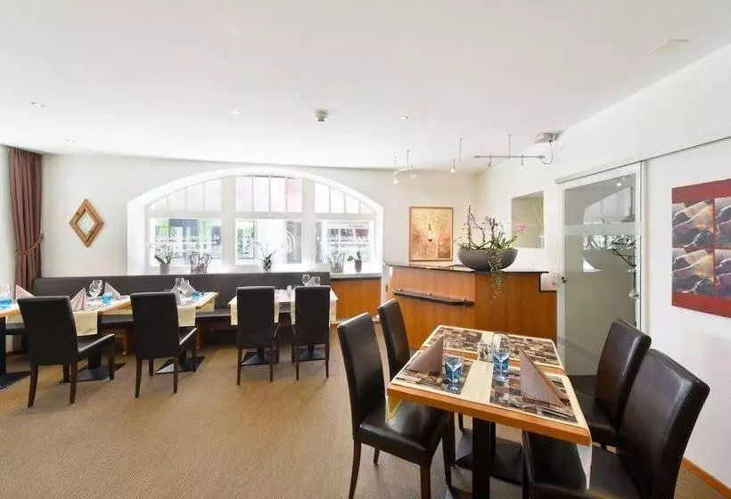 Apart Hotel Amadeo