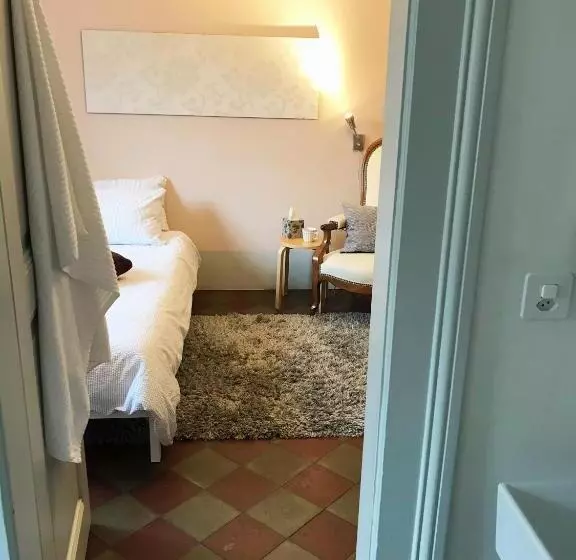 B&b The B