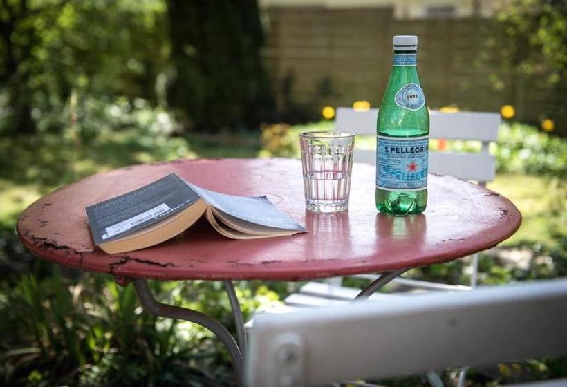 مبيت وإفطار Au Jardin