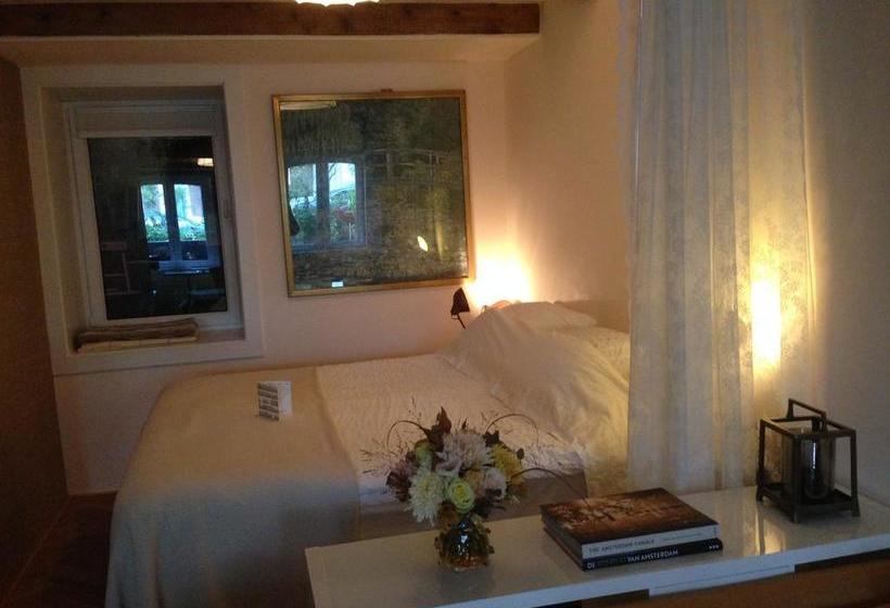 تختخواب و صبحانه Hide&sleep