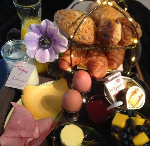 تختخواب و صبحانه Hide&sleep