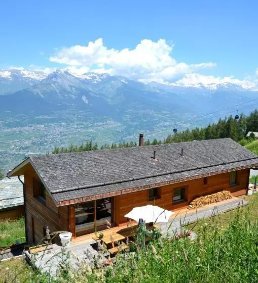 تختخواب و صبحانه Iglusaq Lodge