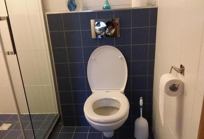 تختخواب و صبحانه Regina Vught