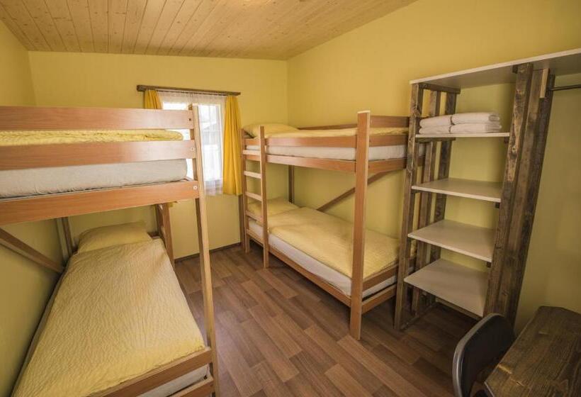 호스텔 Schutzenbach Backpackers For Adults 18 35