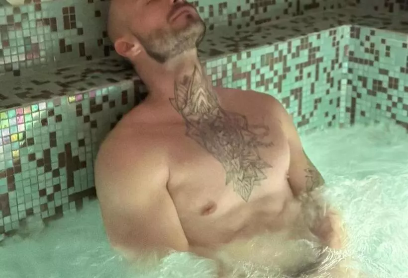 Hotelli Ajoiespa