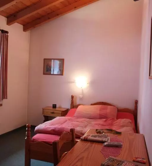 Hotelli Albergo Foppoli