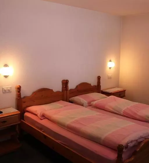 Hotelli Albergo Foppoli