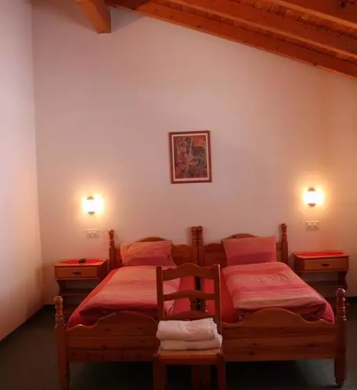 Hotelli Albergo Foppoli