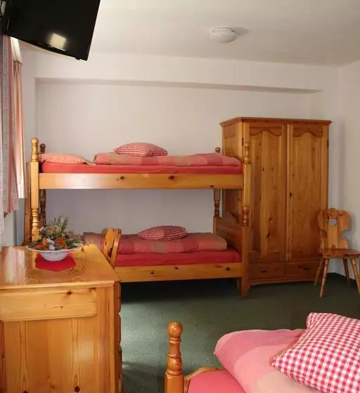 Hotelli Albergo Foppoli