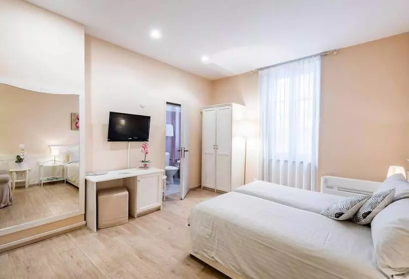 Hotelli Albergo Ristorante La Palma