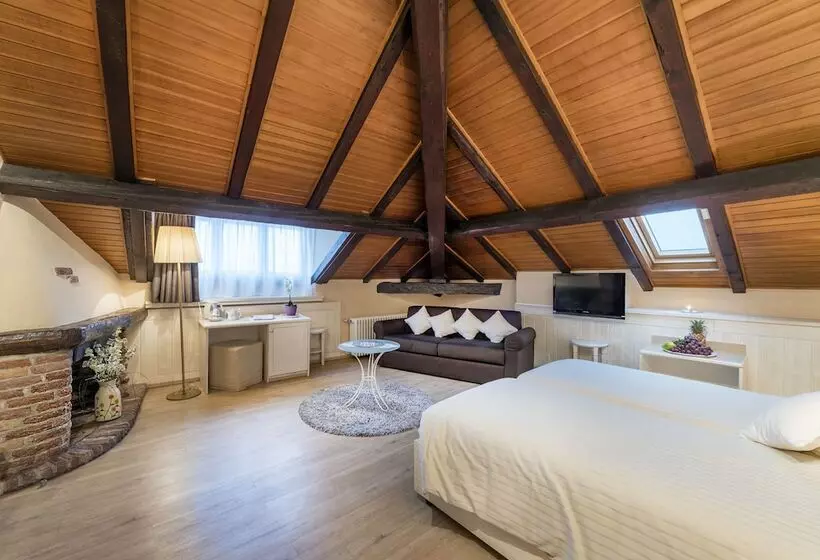 Hotelli Albergo Ristorante La Palma