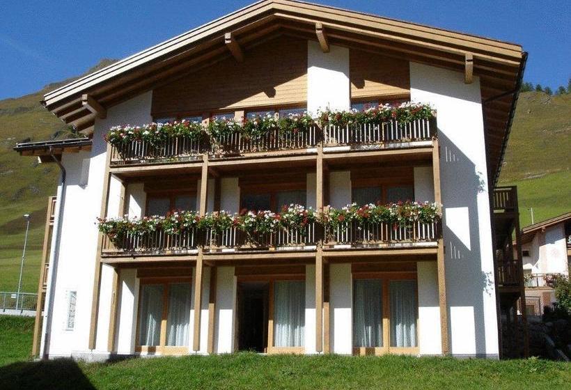 Hotel Arch San Martin