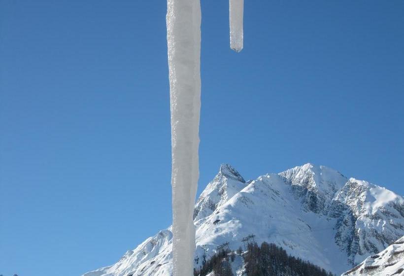 Hotel Arch San Martin