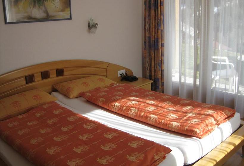 Hotel Arch San Martin