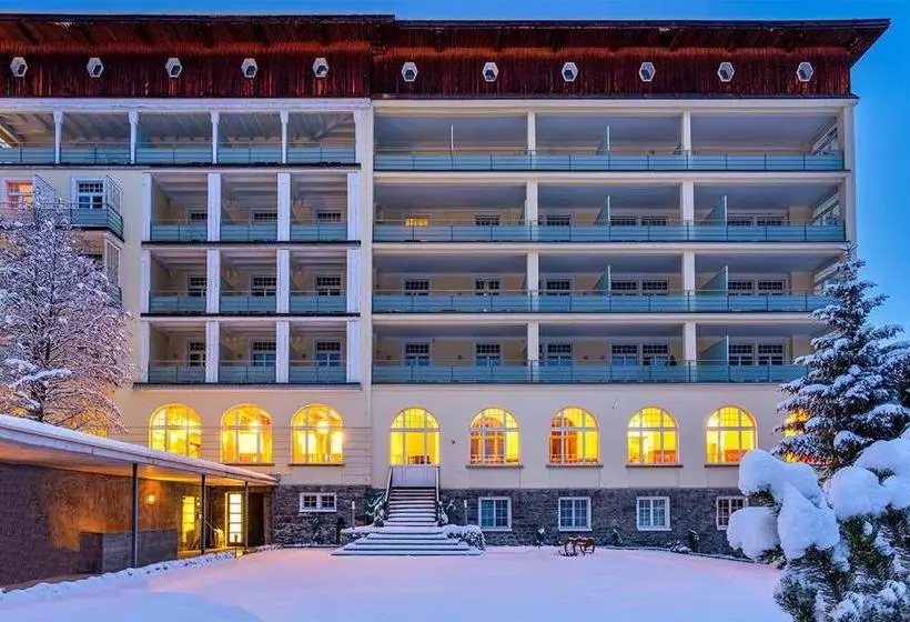 هتل Davos Inn