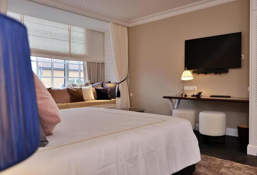 Hotel De Lindenhoeve Boutique