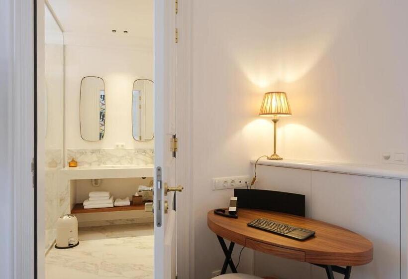 Hotel De Lindenhoeve Boutique