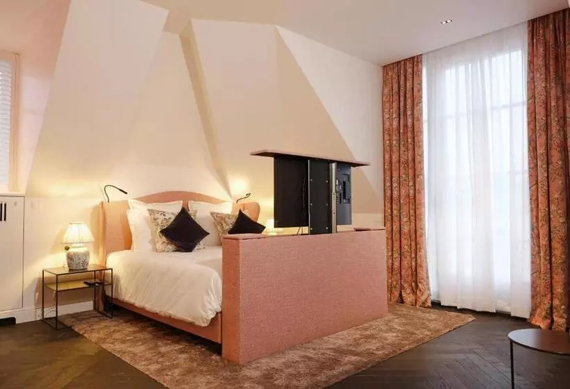 Hotelli De Lindenhoeve Boutique
