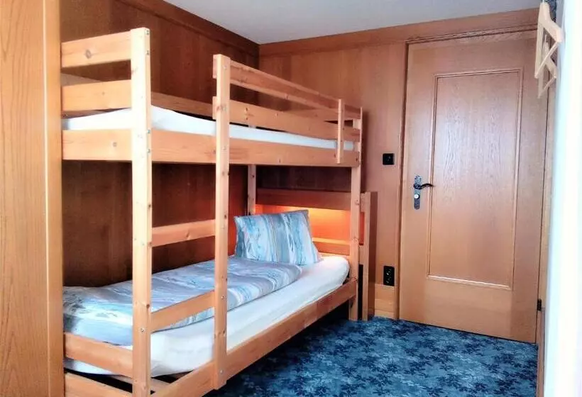 هتل Heidi Guesthouse Amden Sternen