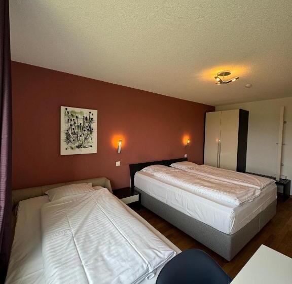 فندق Jura Sport & Spa Resort