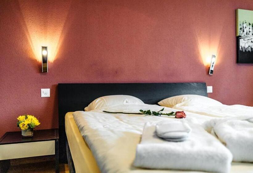 فندق Jura Sport & Spa Resort