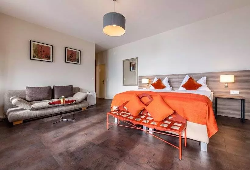 Hotel L Ermitage