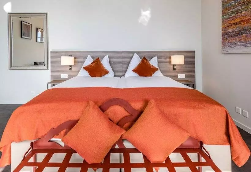 Hotel L Ermitage