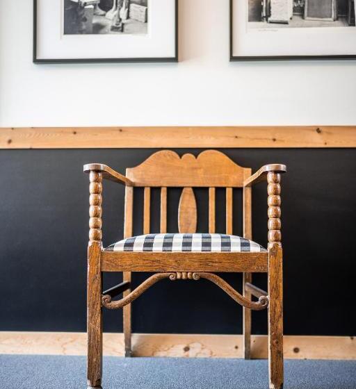 ホテル Pensiun Aldier