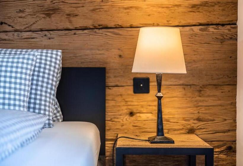 ホテル Pensiun Aldier