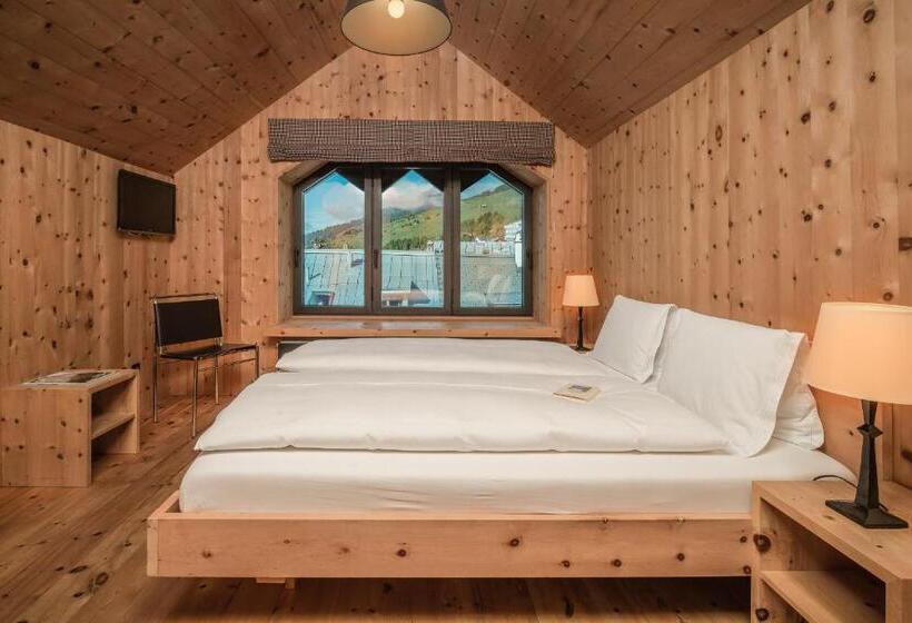 ホテル Pensiun Aldier