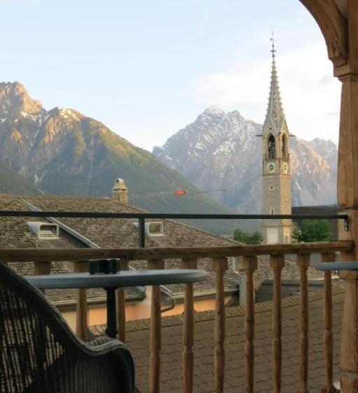 ホテル Pensiun Aldier