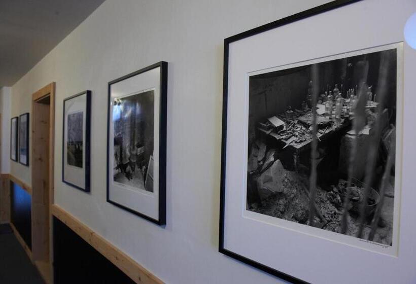 ホテル Pensiun Aldier