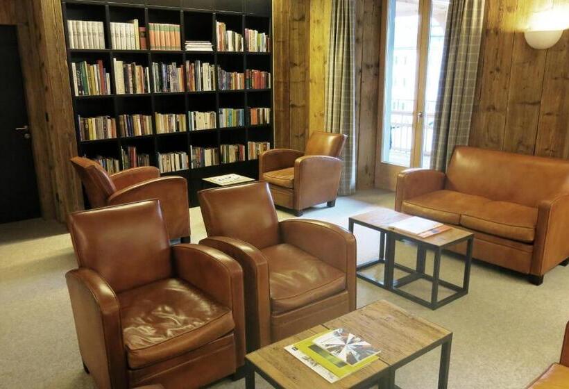 ホテル Pensiun Aldier