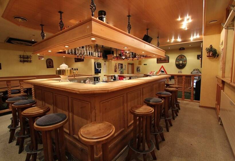 בית מלון כפרי Restaurant Alpina