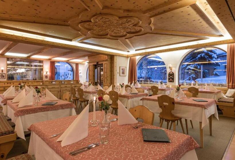 בית מלון כפרי Seraina