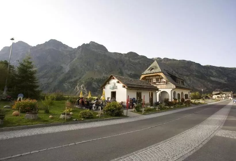 Hôtel Seraina