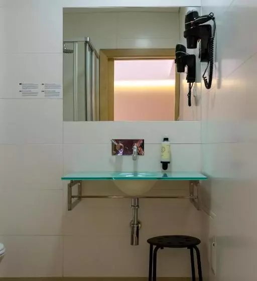هتل Vitória