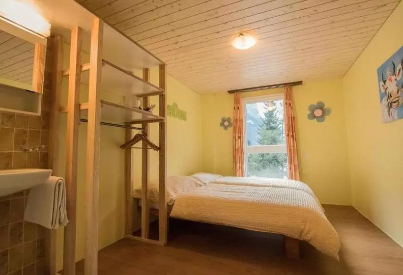 هاستل Schutzenbach Backpackers For Adults 18 35